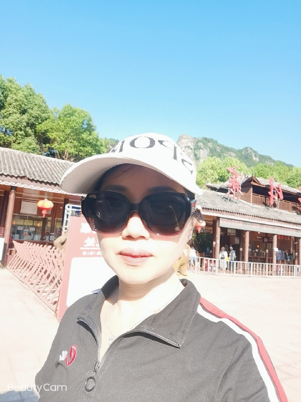 山百合的第一张照片--湖南红颜知己交友网